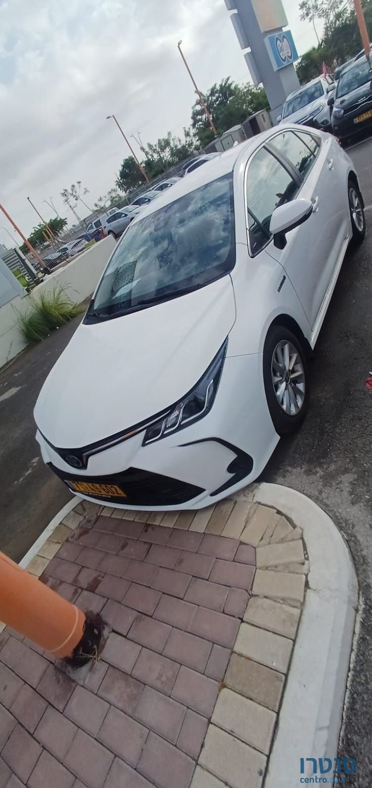 2021' Toyota Corolla טויוטה קורולה photo #2