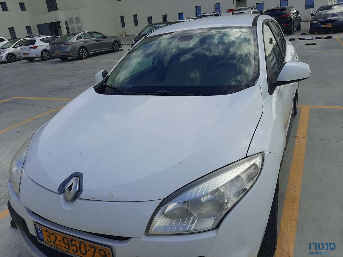 2012' Renault Megane רנו מגאן photo #1