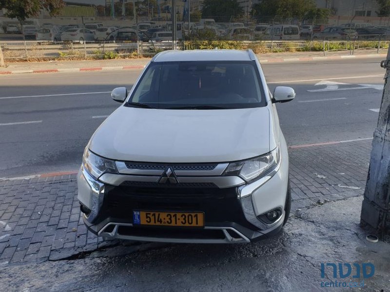 2018' Mitsubishi Outlander מיצובישי אאוטלנדר photo #1