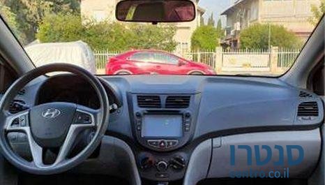 2014' Hyundai i25 יונדאי photo #4