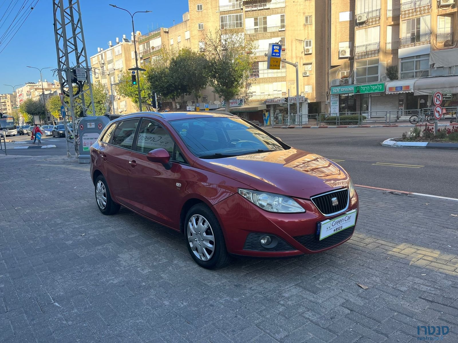 2011' SEAT Ibiza photo #5