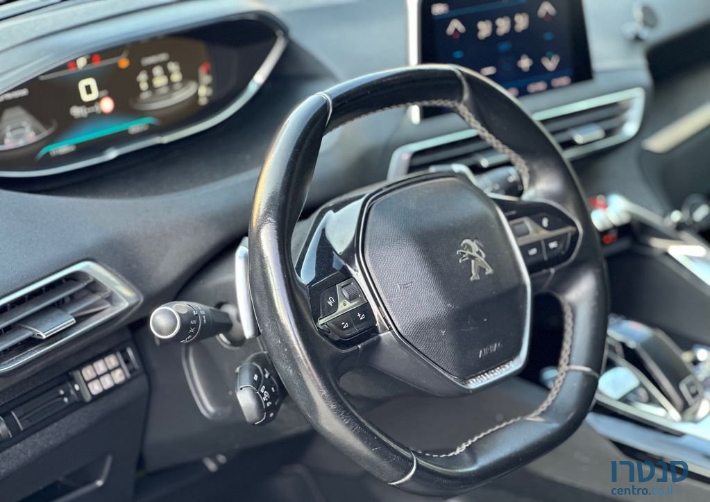 2017' Peugeot 3008 פיג'ו photo #5