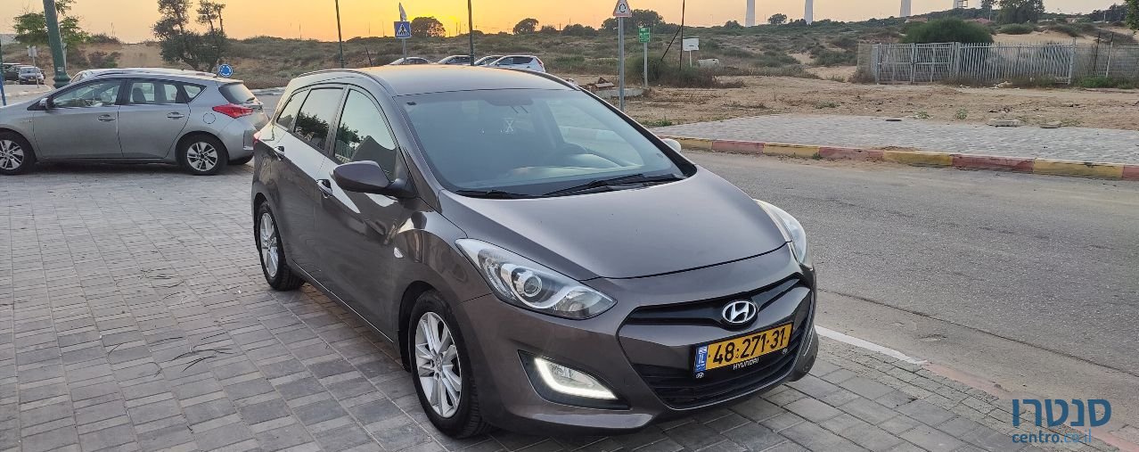 2014' Hyundai I30Cw יונדאי photo #3