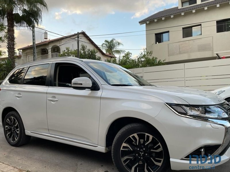 2018' Mitsubishi Outlander מיצובישי אאוטלנדר photo #1