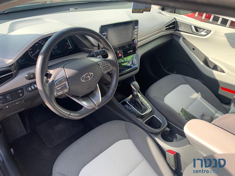 2019' Hyundai Ioniq photo #2