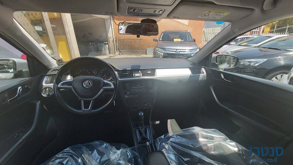 2017' Skoda Rapid photo #3