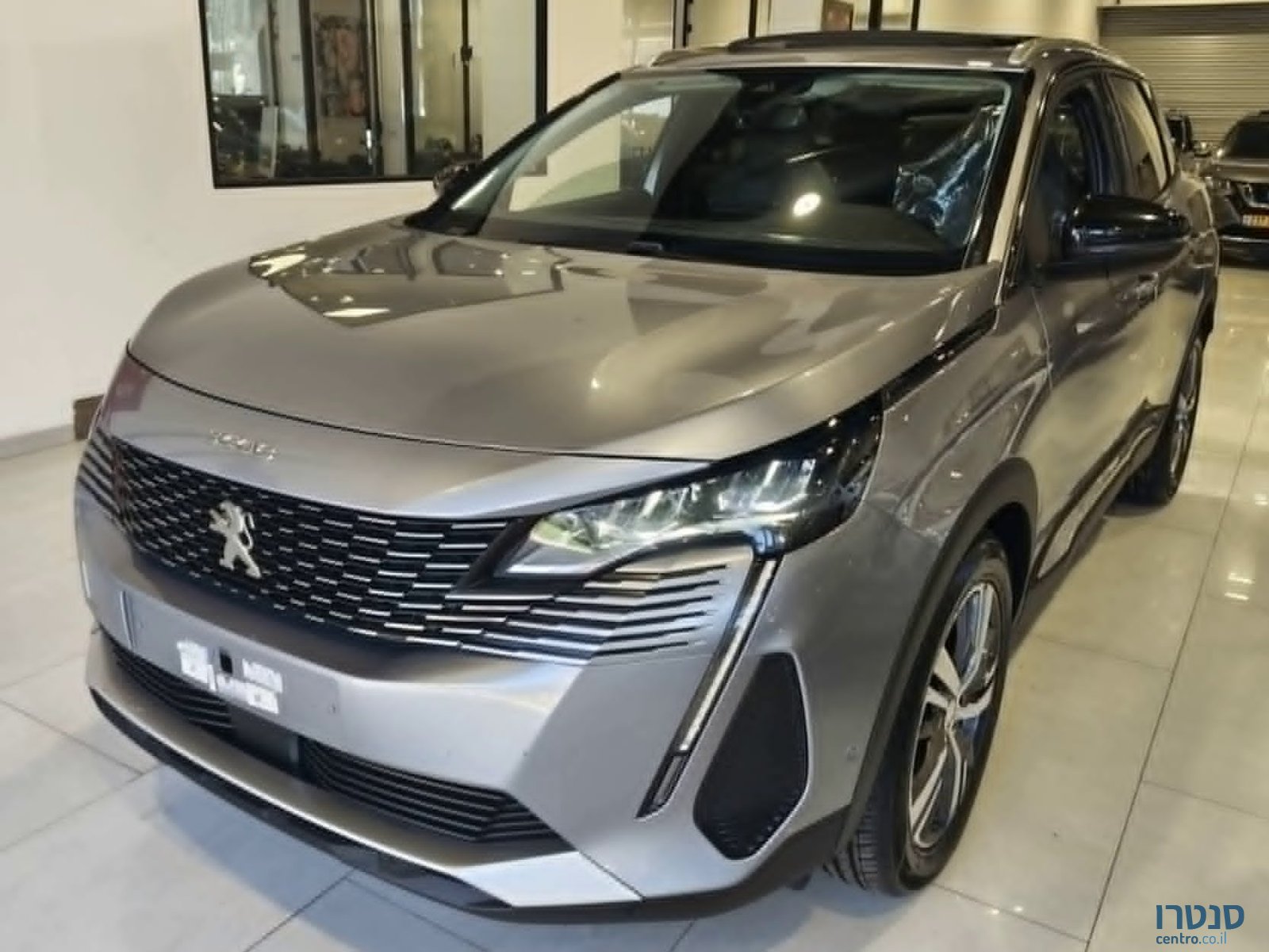 2020' Peugeot 3008 photo #3