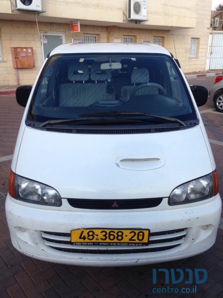 1997' Mitsubishi Space Gear photo #1