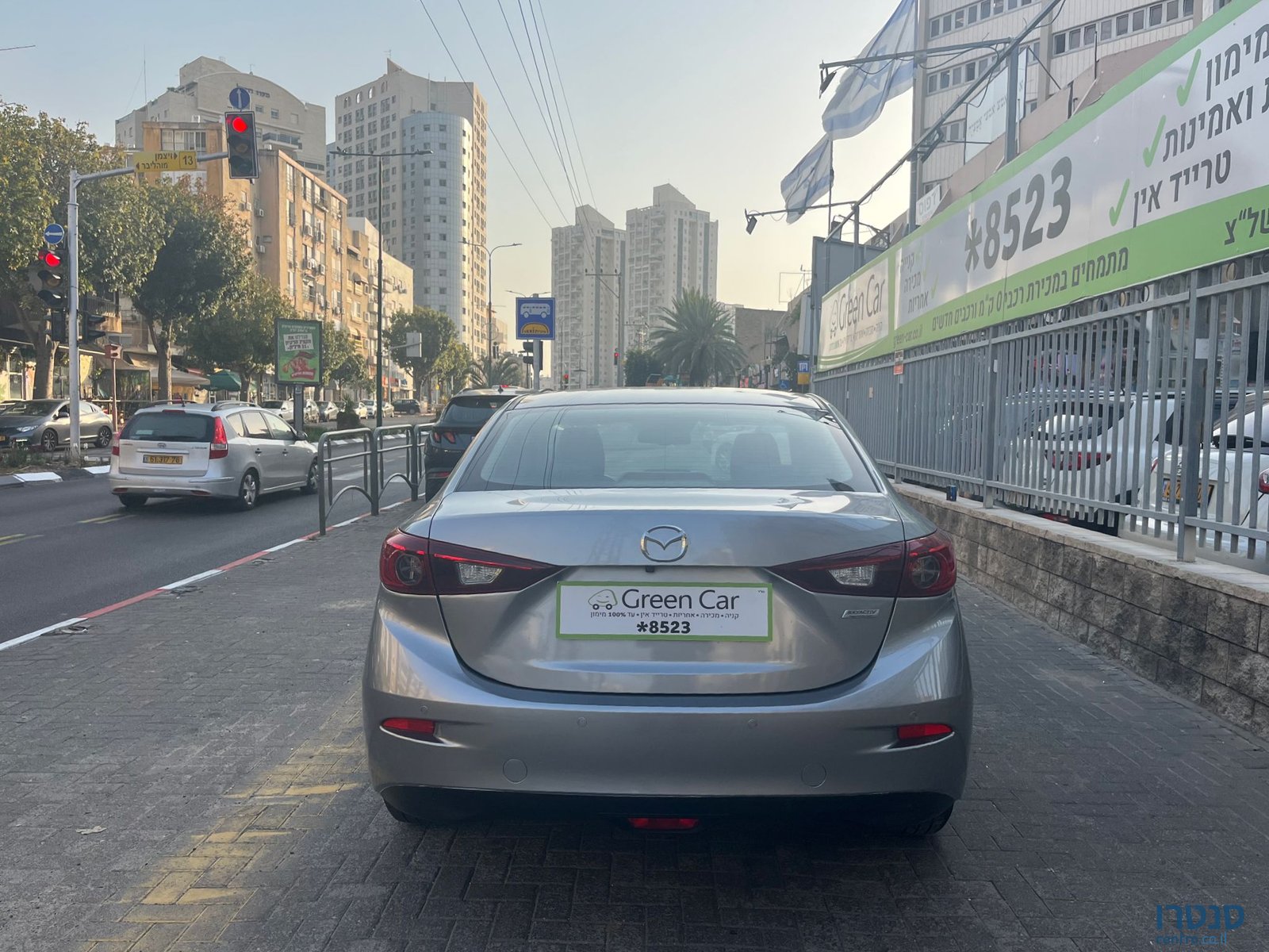 2015' Mazda 3 photo #3