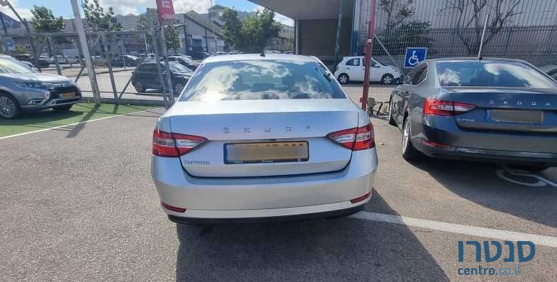 2021' Skoda Superb סקודה סופרב photo #4