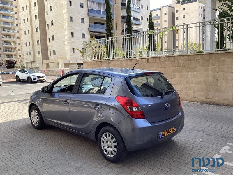 2009' Hyundai i20 יונדאי photo #3