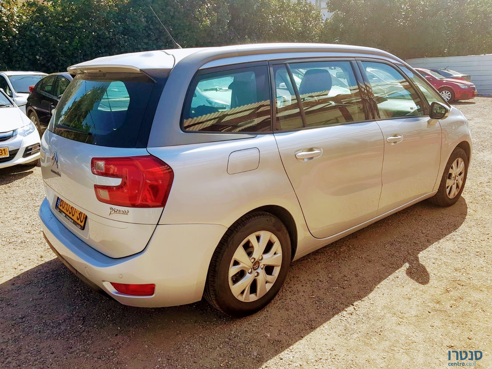 2014' Citroen C4 Picasso photo #2