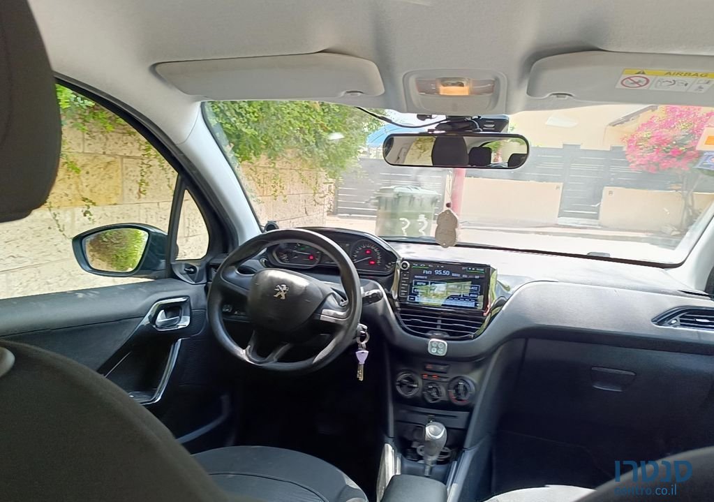 2016' Peugeot 208 פיג'ו photo #6