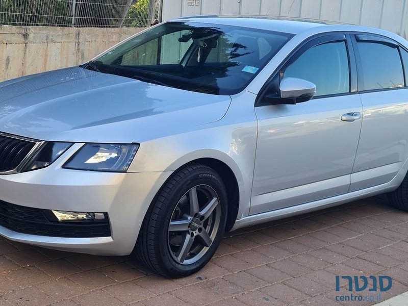 2019' Skoda Octavia סקודה אוקטביה photo #2