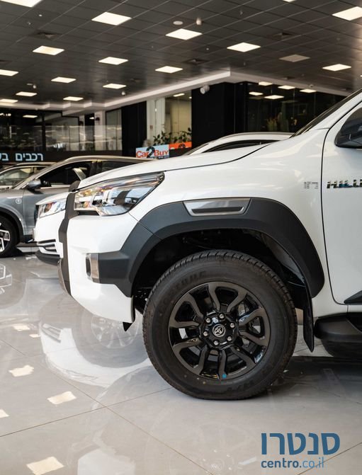 2024' Toyota Hilux טויוטה היילקס photo #5