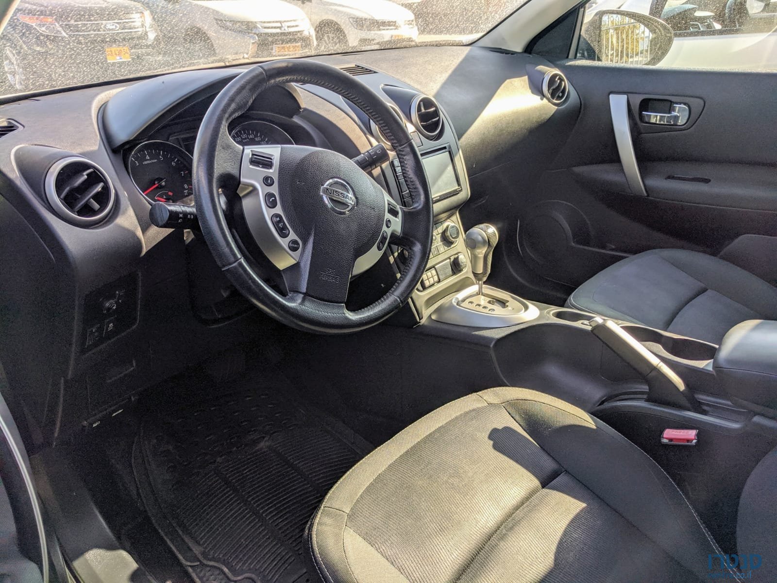 2014' Nissan Qashqai photo #3