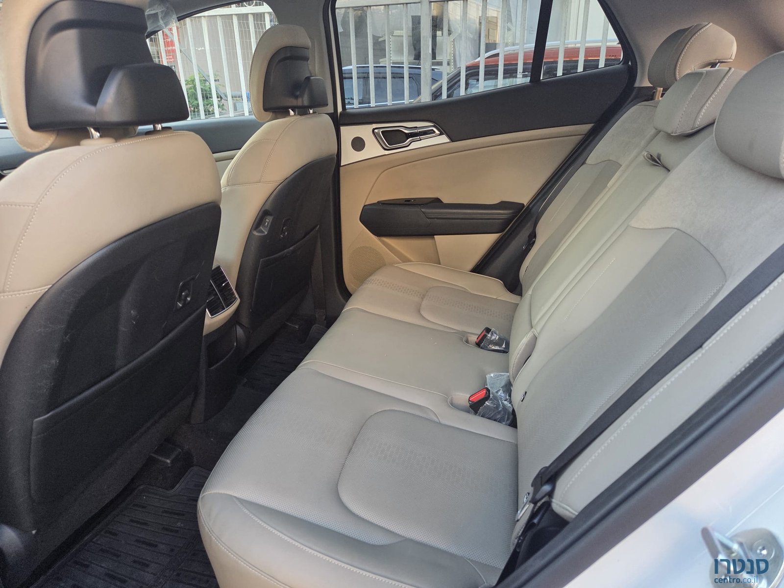 2023' Kia Sportage photo #5