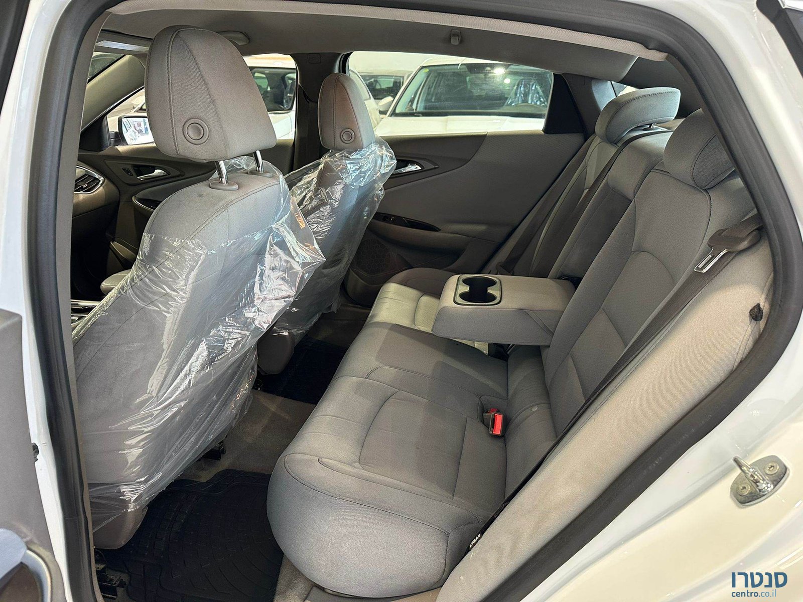 2017' Chevrolet Malibu photo #6