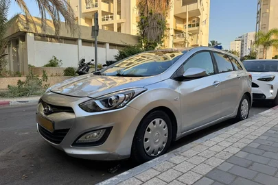 2013' Hyundai i30