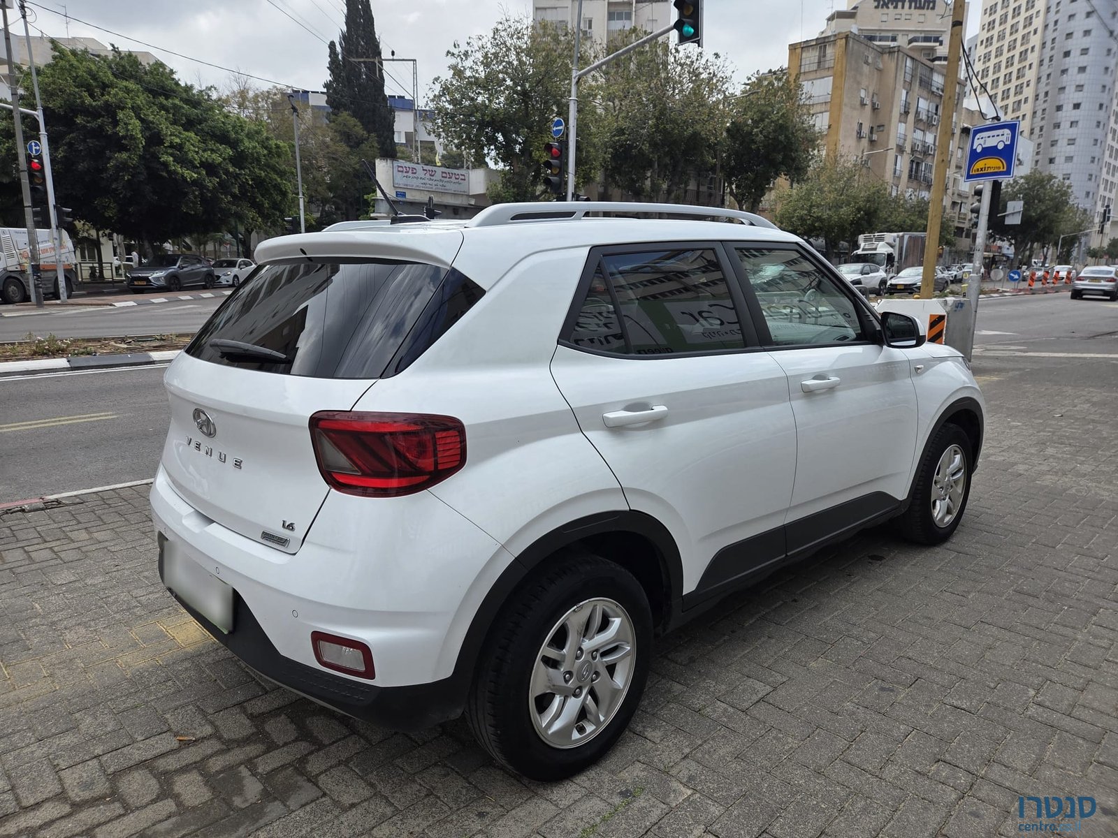 2022' Hyundai Verna Venue photo #4