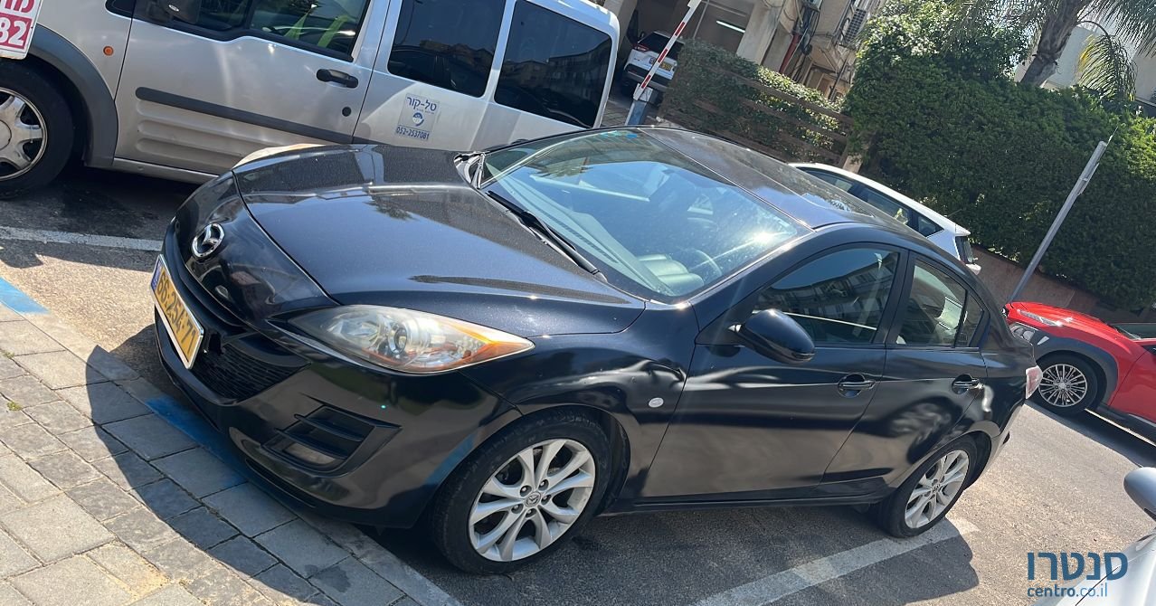 2011' Mazda 3 מאזדה photo #1