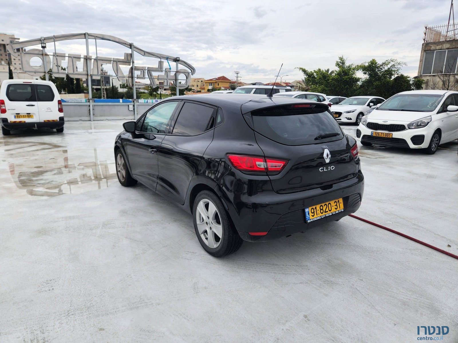 2014' Renault Clio photo #5