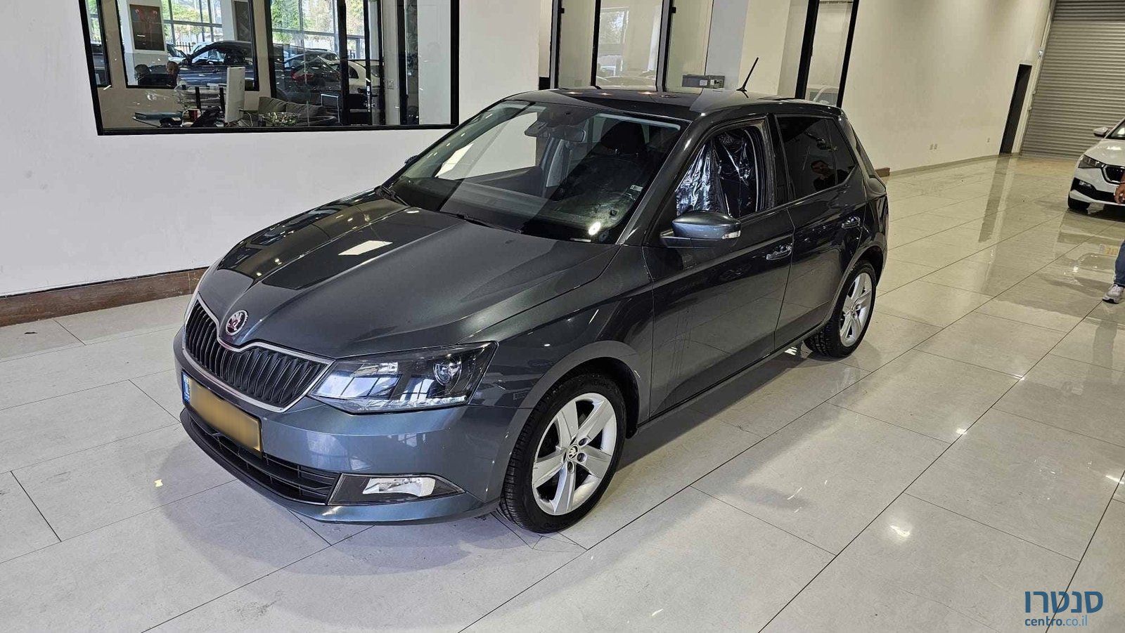 2018' Skoda Fabia photo #1