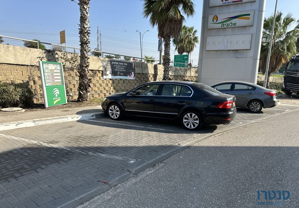2015' Skoda Superb סקודה סופרב photo #2
