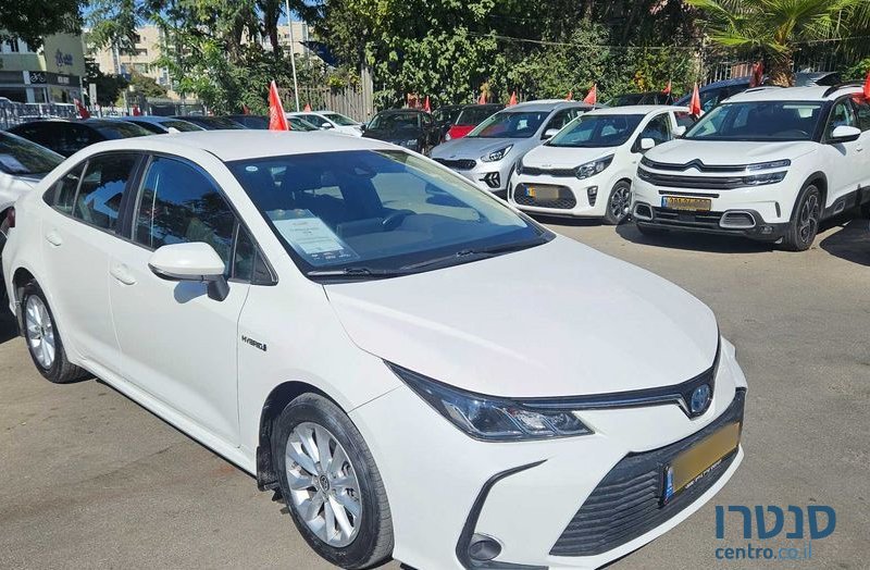 2020' Toyota Corolla טויוטה קורולה photo #2