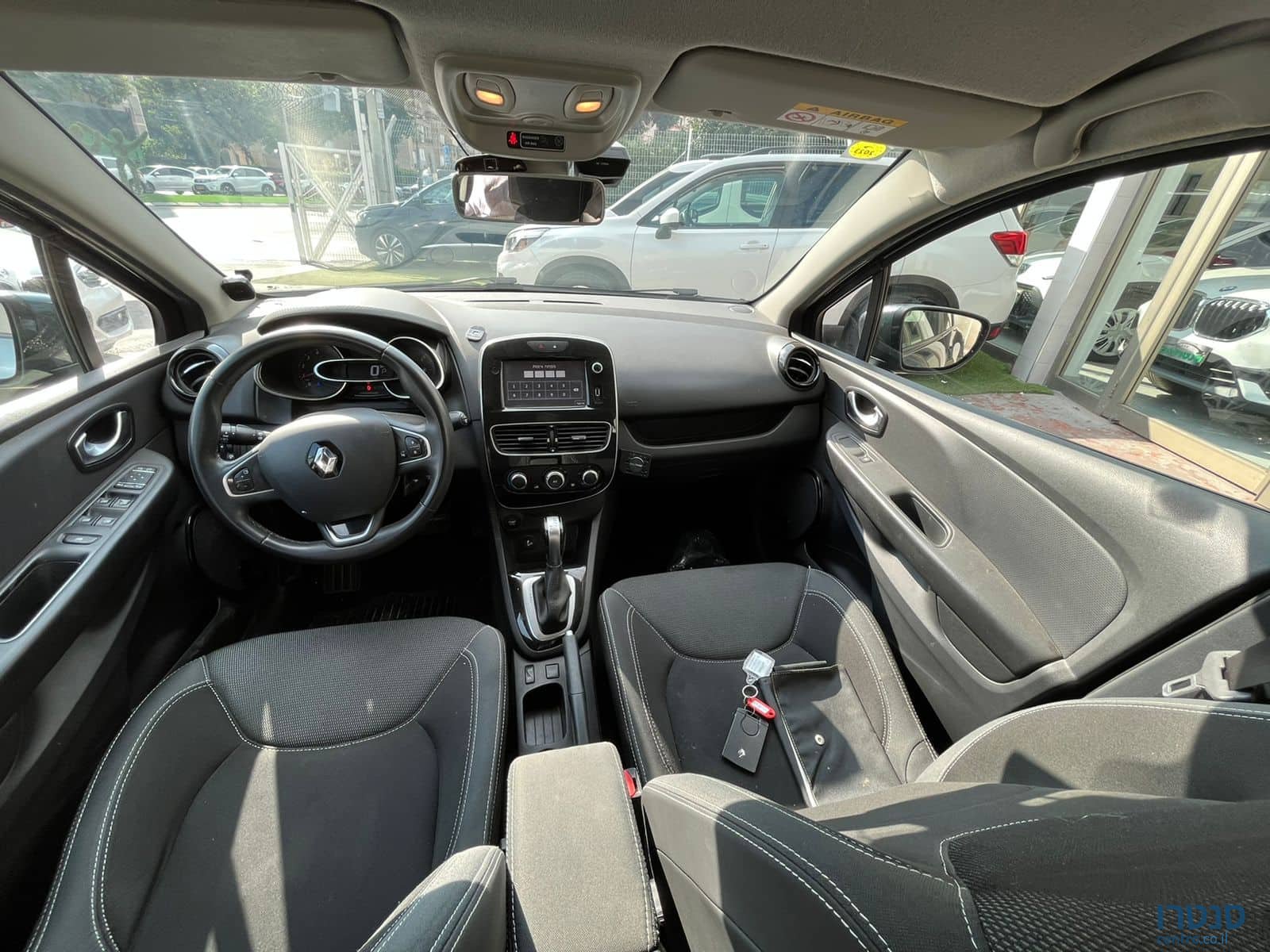 2018' Renault Clio photo #5