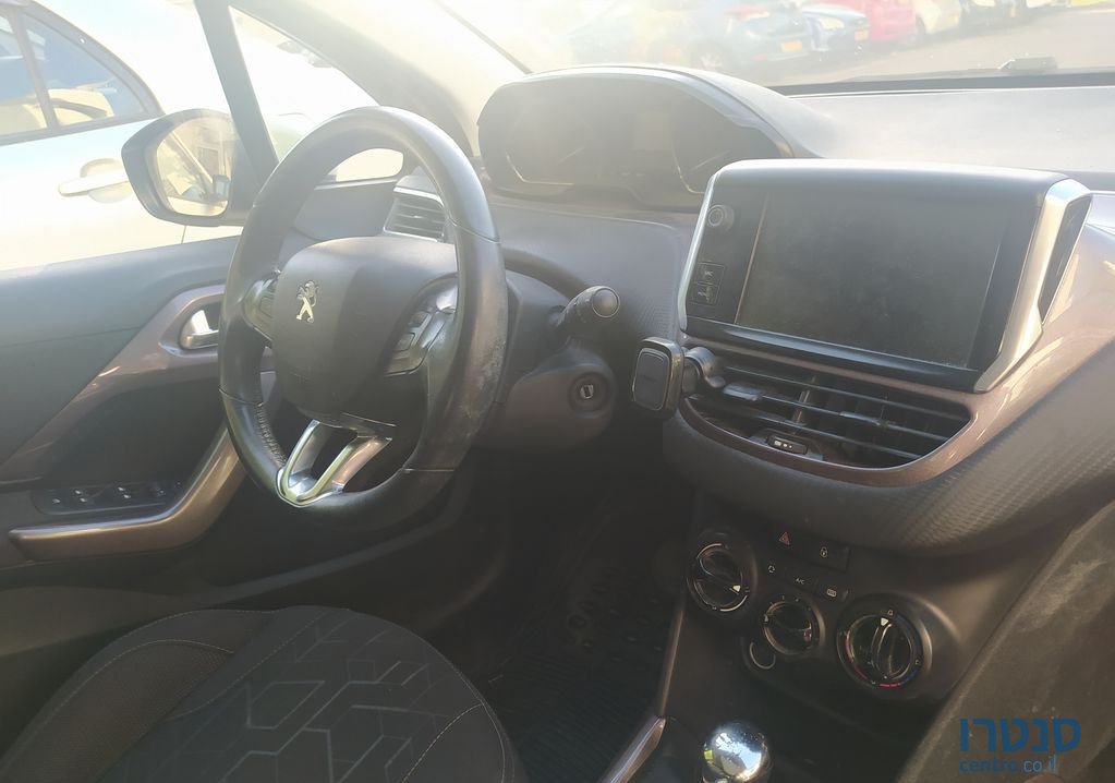 2015' Peugeot 2008 פיג'ו photo #3