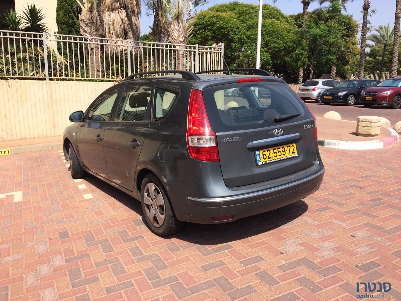 2010' Hyundai i30 cw photo #3