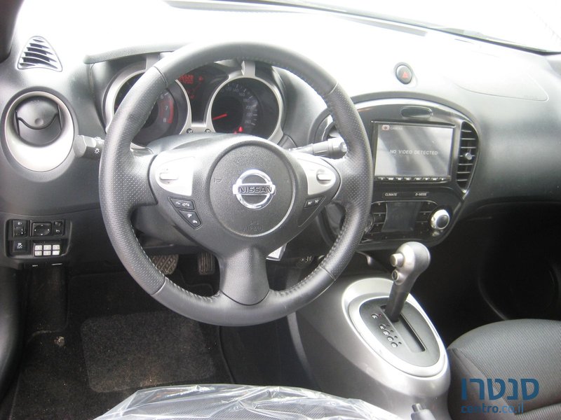 2011' Nissan Juke photo #5