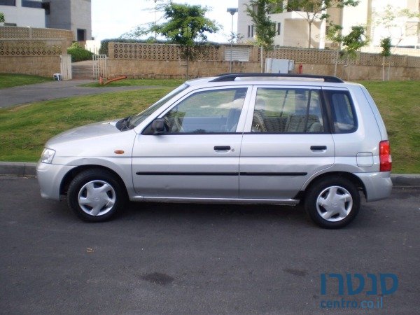 2003' Mazda Demio photo #1