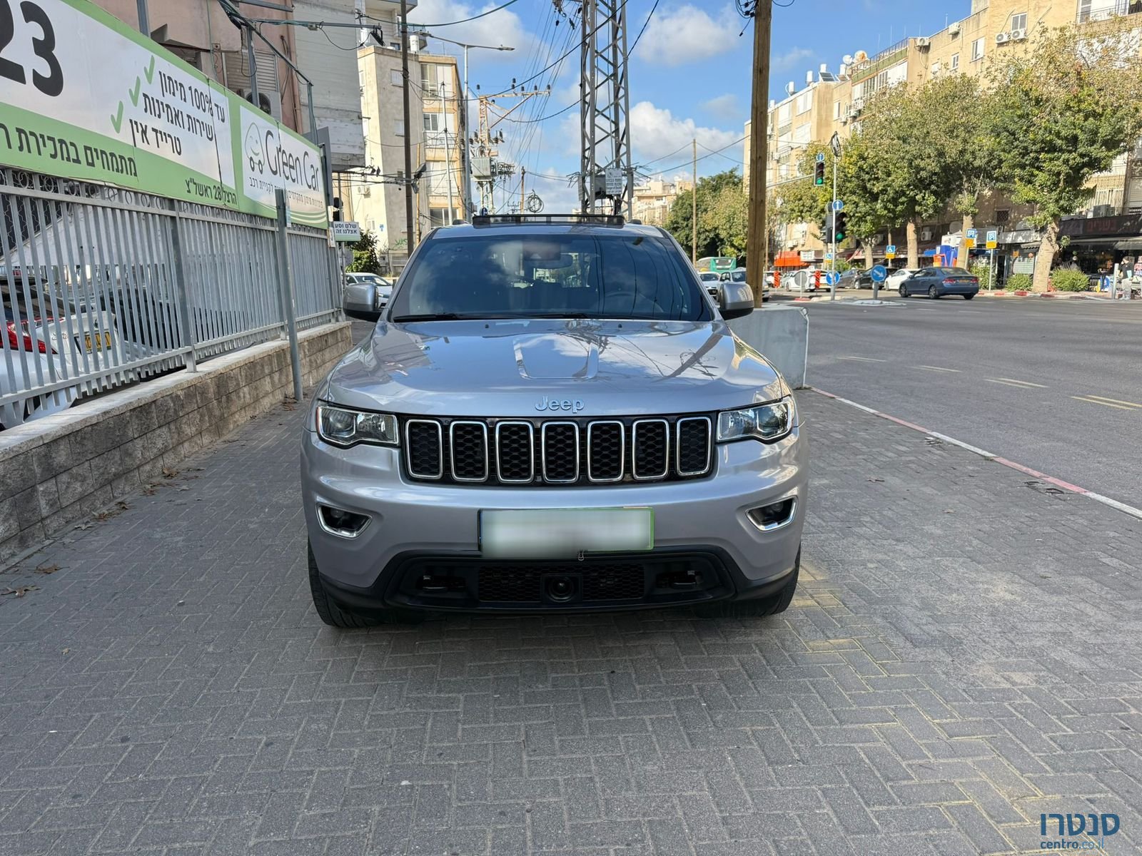 2022' Jeep Grand Cherokee photo #4