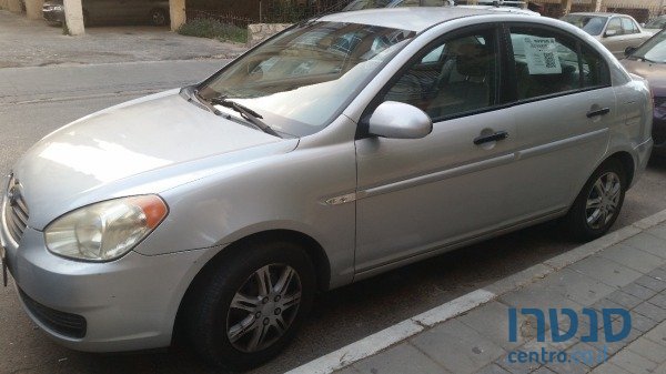2008' Hyundai Accent photo #1