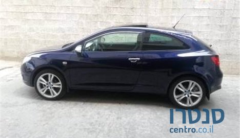 2013' SEAT Ibiza photo #2