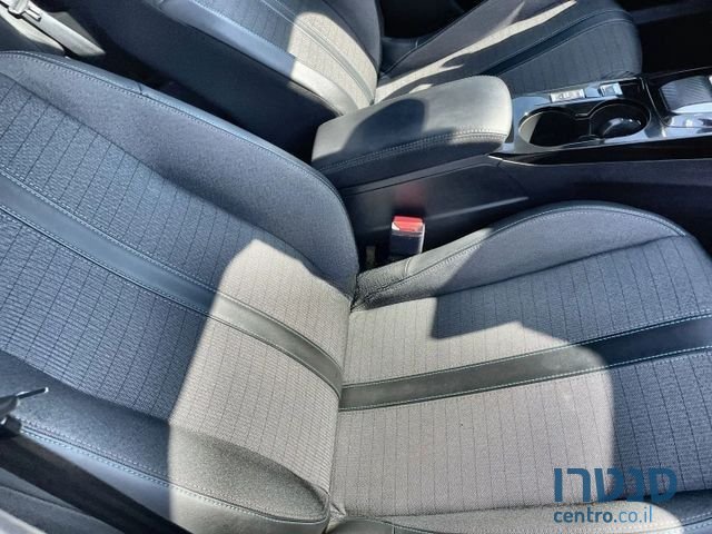 2022' Peugeot 2008 פיג'ו photo #6