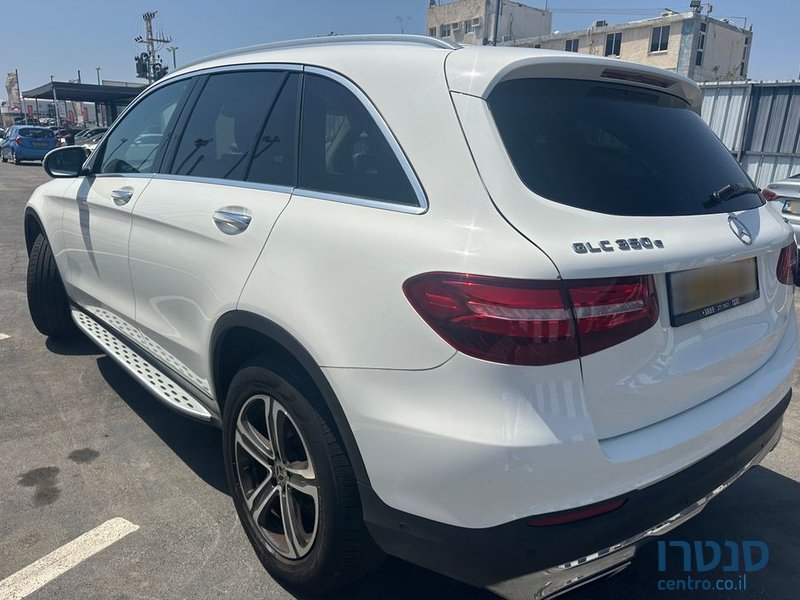 2018' Mercedes-Benz GLC מרצדס photo #3