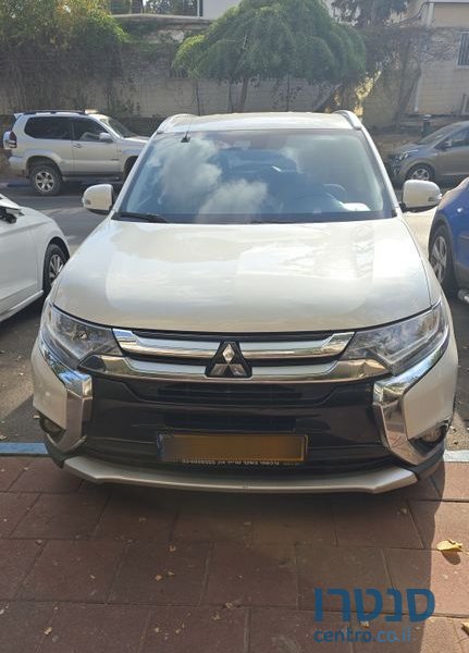 2018' Mitsubishi Outlander מיצובישי אאוטלנדר photo #3