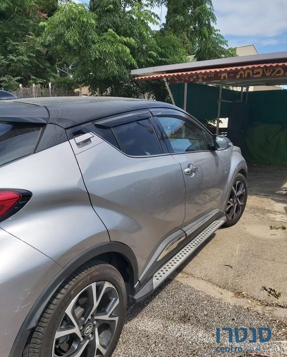 2018' Toyota C-HR טויוטה photo #1