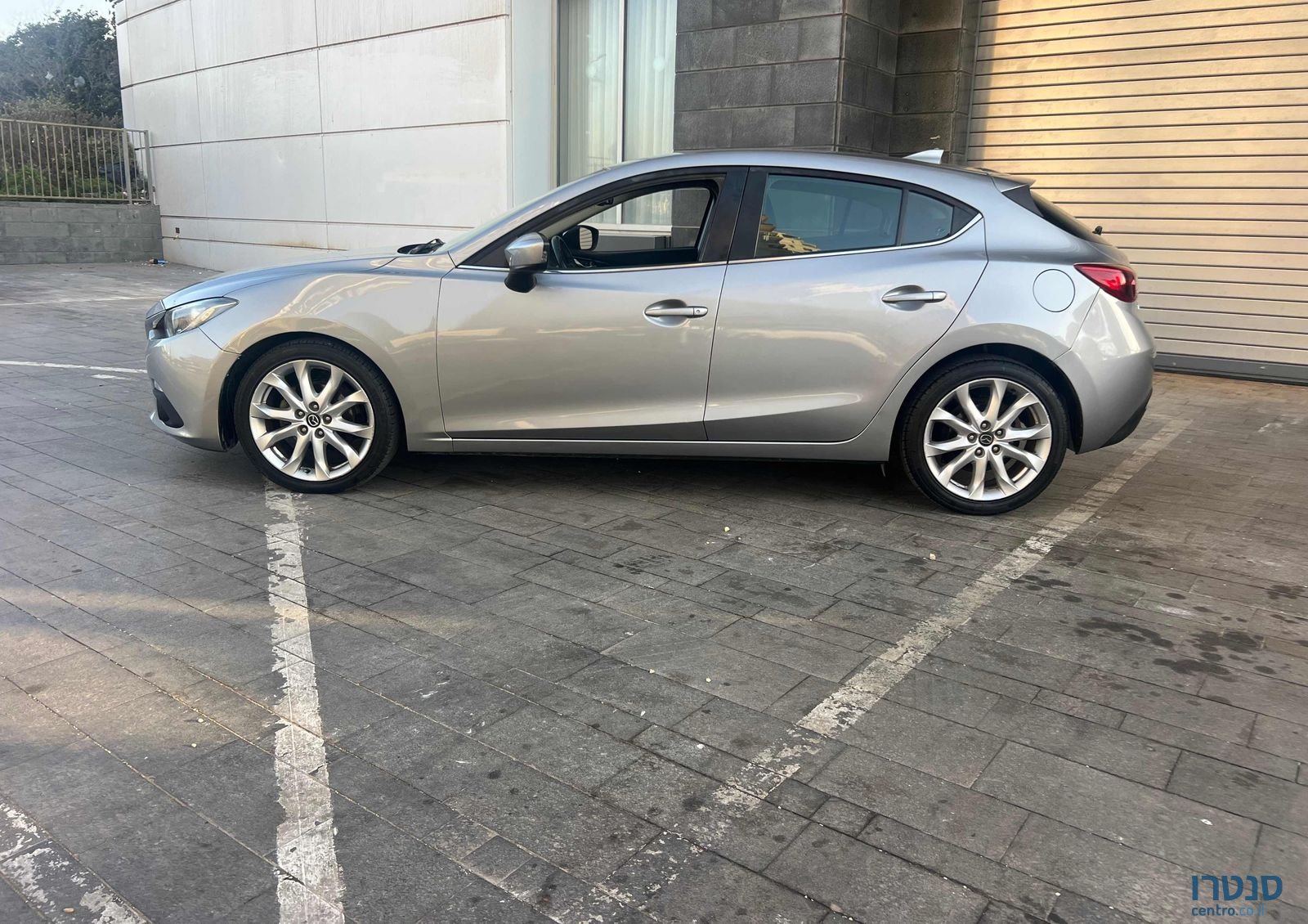 2015' Mazda 3 מאזדה photo #3