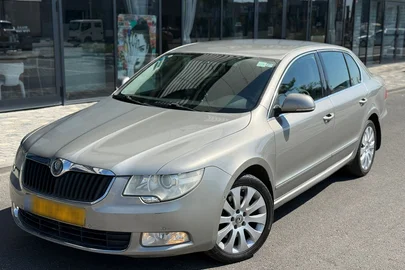 2013' Skoda Superb