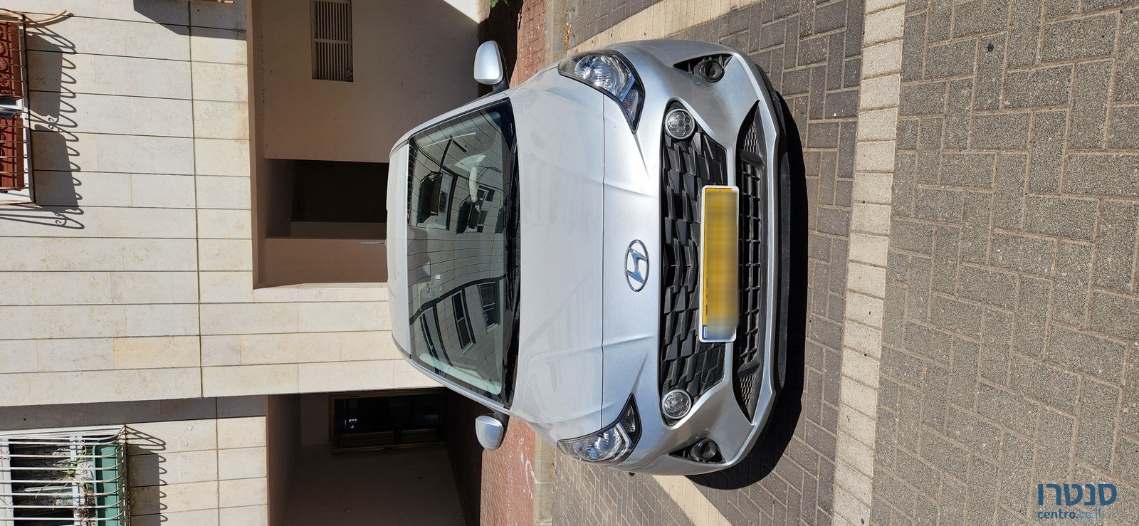 2021' Hyundai i10 photo #3