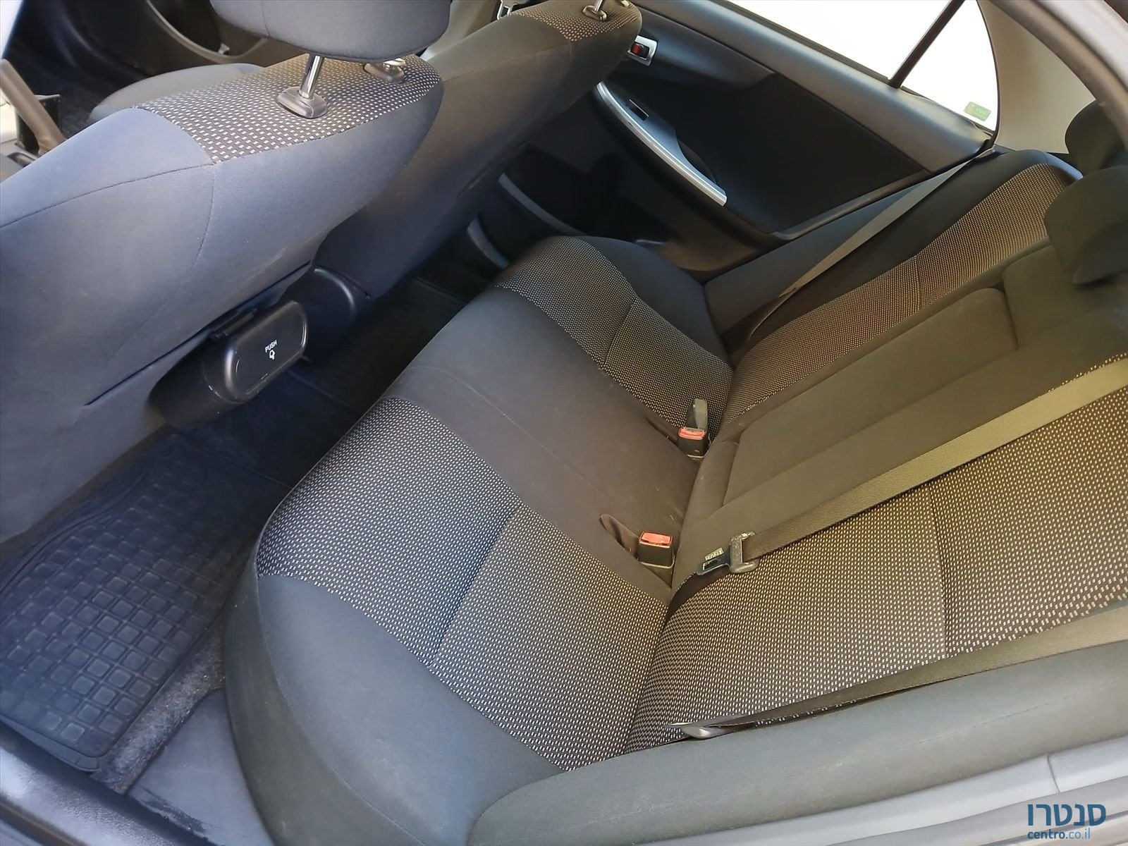 2011' Toyota Corolla טויוטה קורולה photo #5