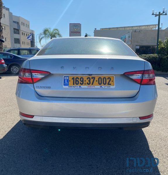 2020' Skoda Superb סקודה סופרב photo #3