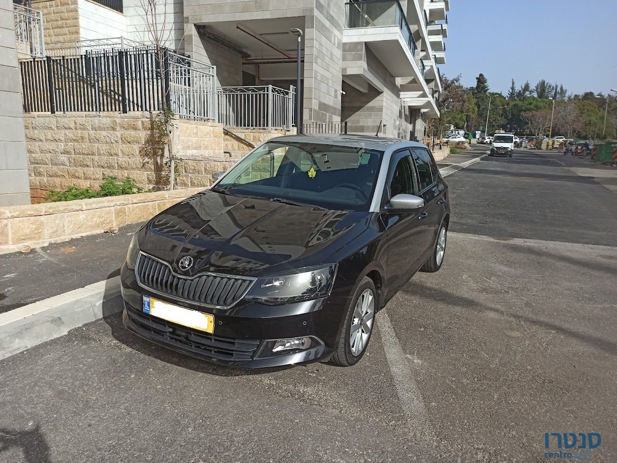 2017' Skoda Fabia סקודה פאביה photo #5