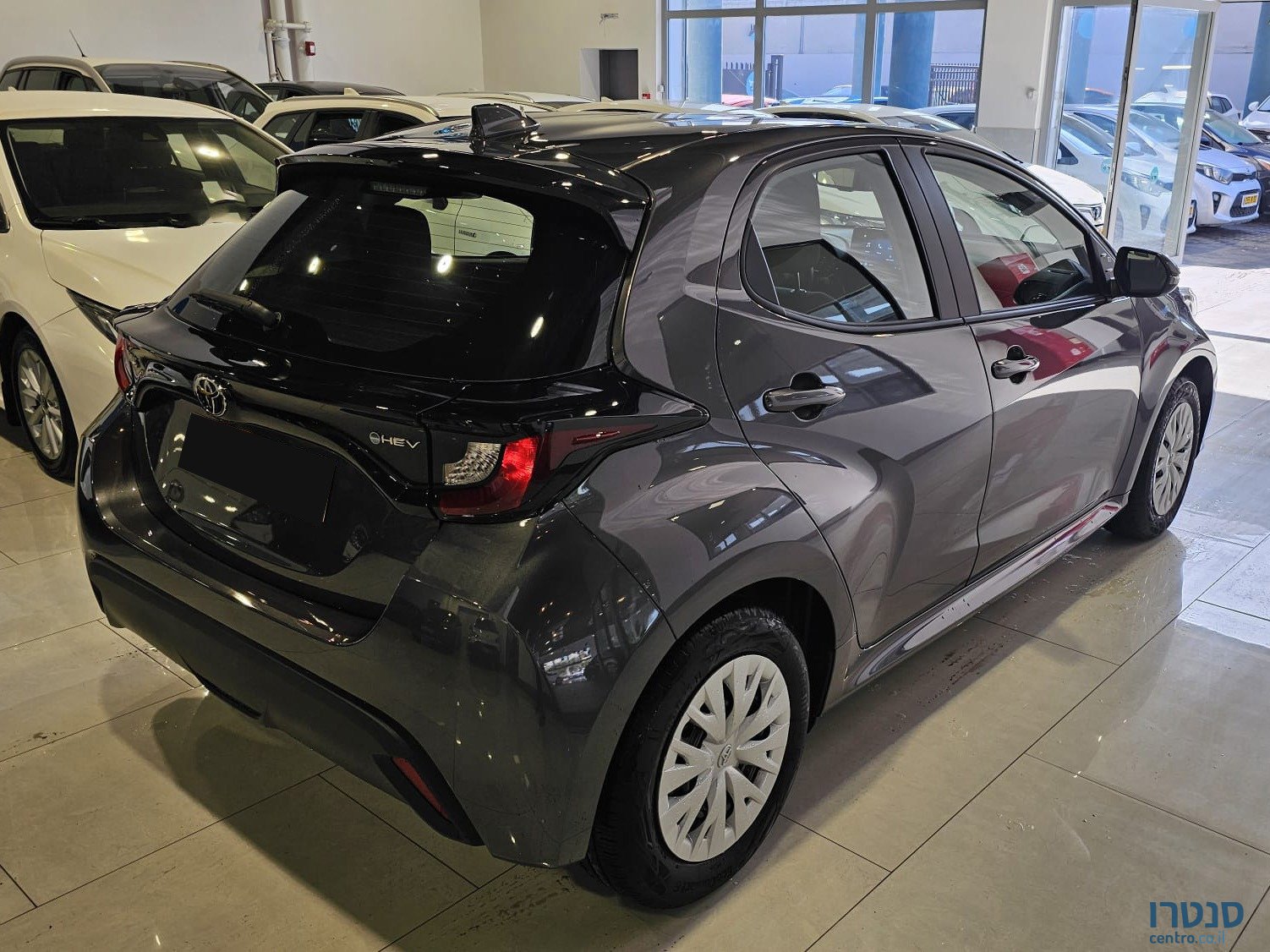 2025' Toyota Yaris photo #3