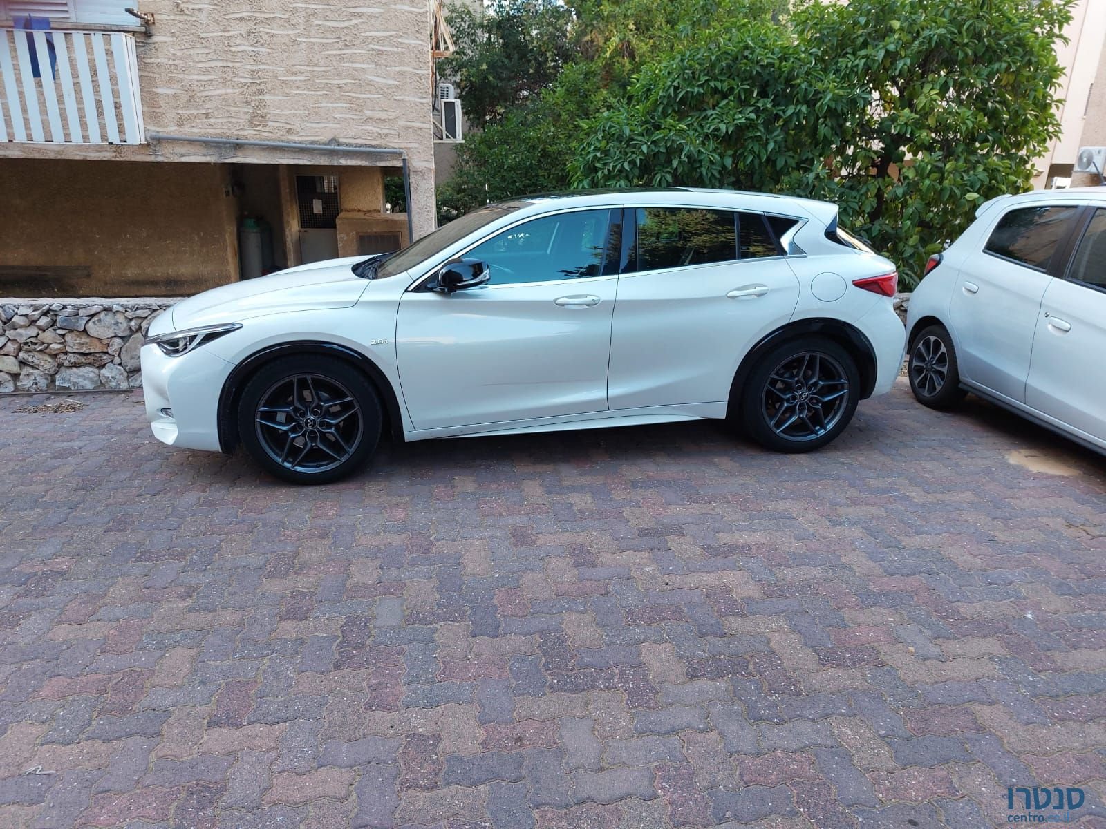 2018' Infiniti Q30 אינפיניטי photo #5