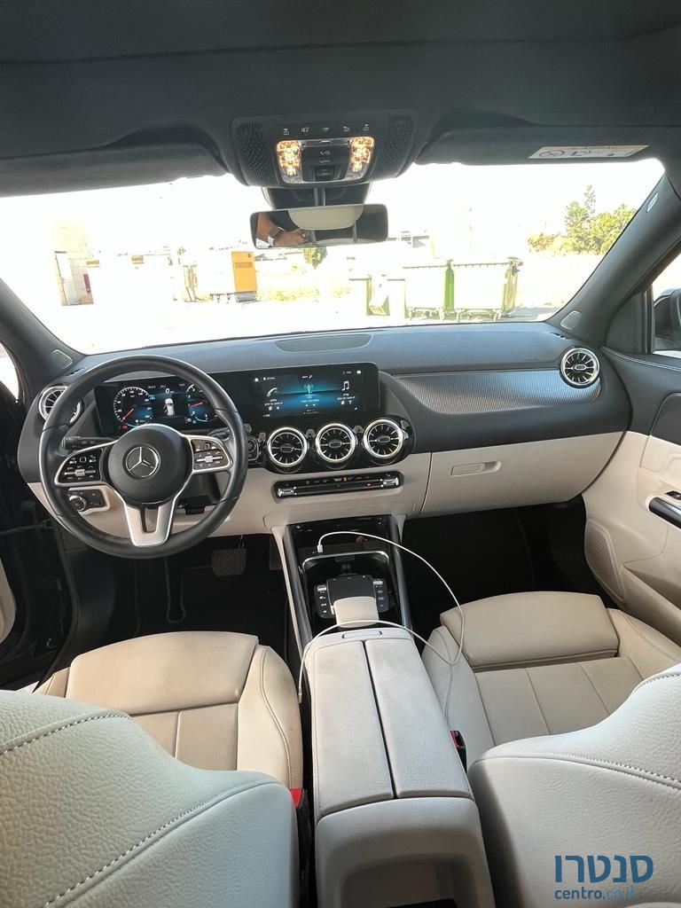 2021' Mercedes-Benz GLA מרצדס photo #2